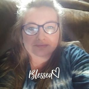 Meet your Posher, Casandra